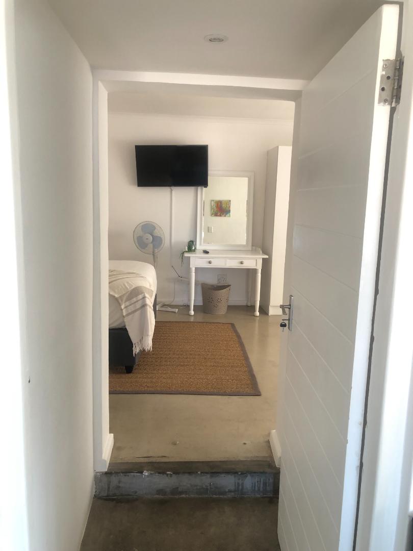 6 Bedroom Property for Sale in Westcliff Western Cape